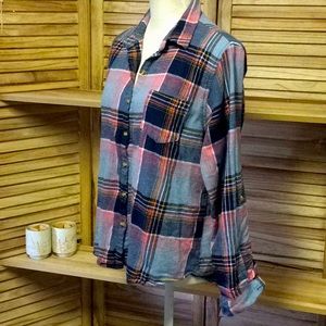 Passport Long Sleeve Flannel shirt w/ optional button sleeves